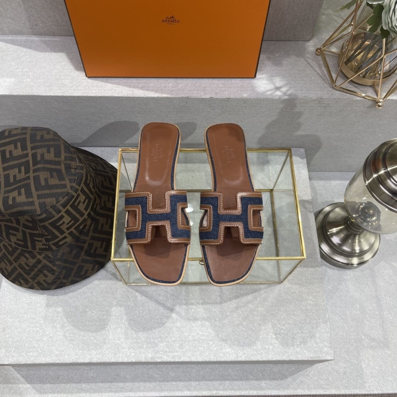 H**mes slippers